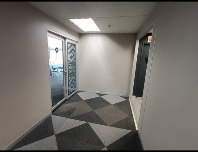 BUSINESS PROPERTY TO RENT IN CRESTA